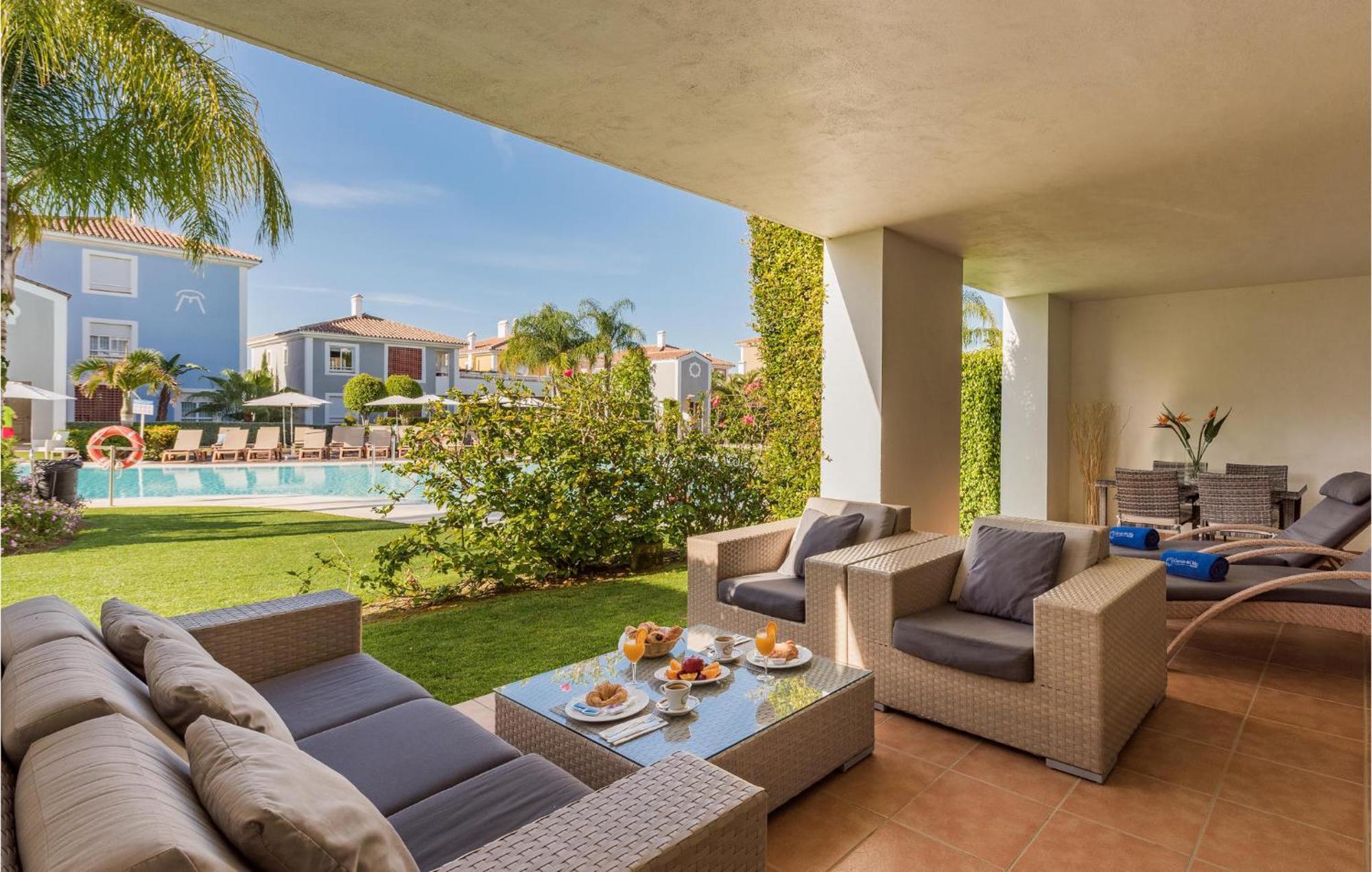 2 Bedroom Awesome In *